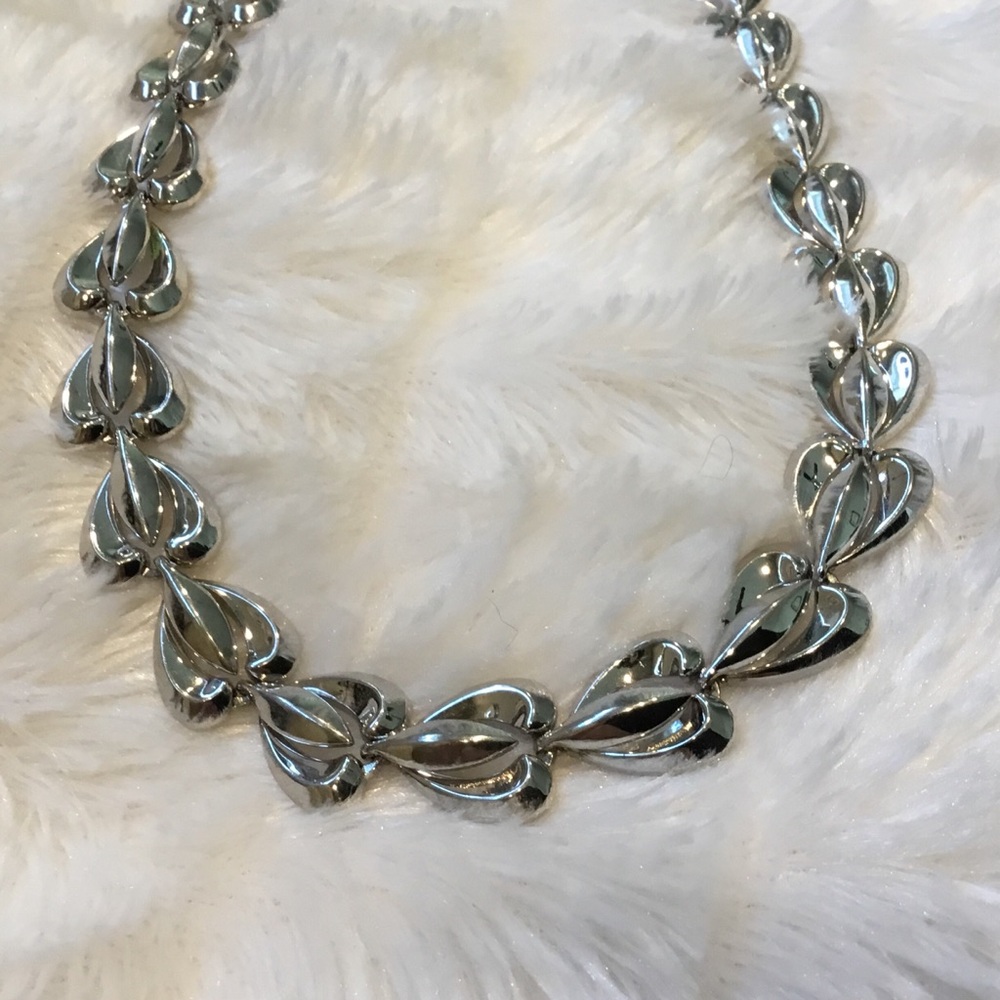 LUSTERN Vintage Silver Choker Necklace - Picture 3 of 7
